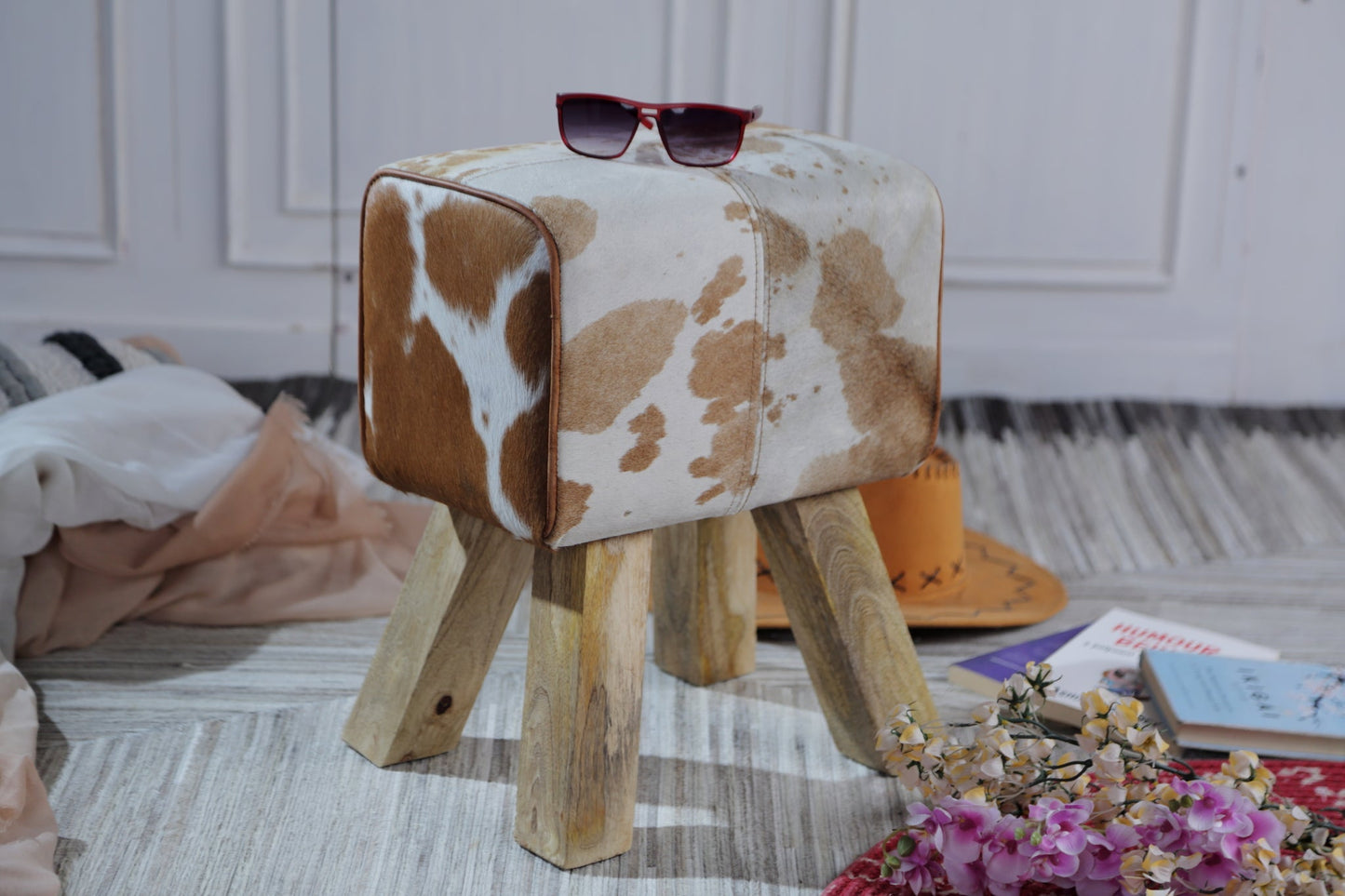 Billy Short Cowhide Stool (VV-395)