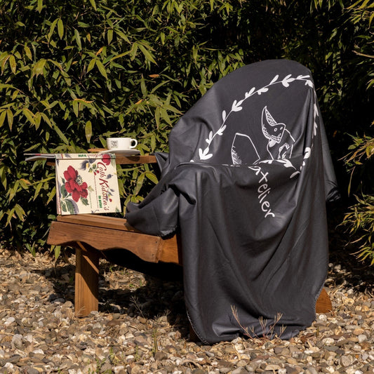 Garden Blanket CatGarden Blanket "Garden Atelier"