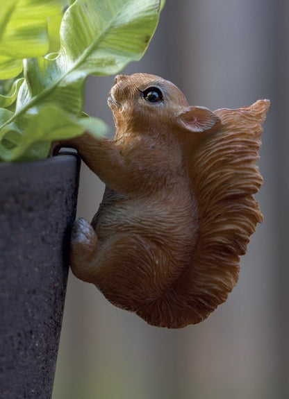 Pot Hanger Hedgehog & Squirrel