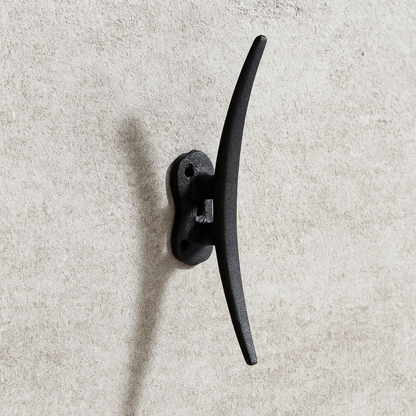 Cleat pull handle/hook