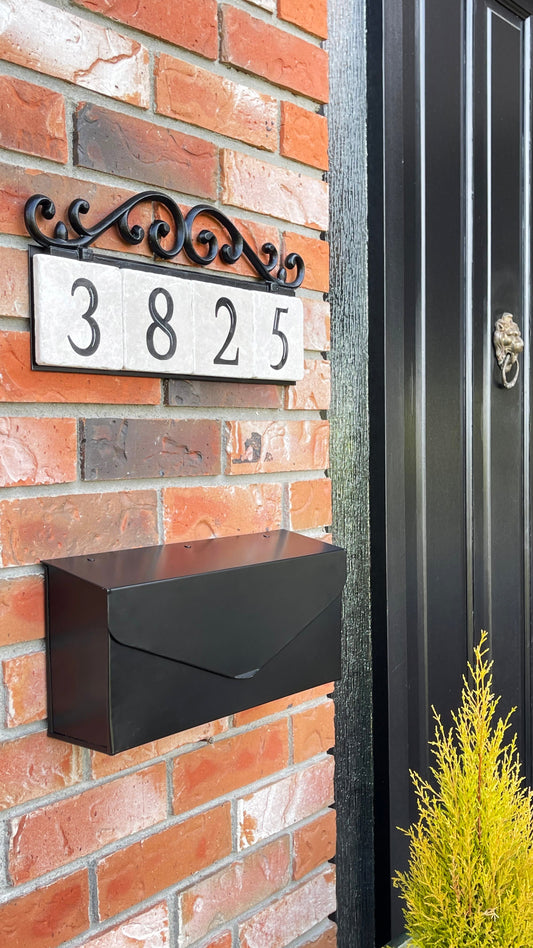 Old world bracket,4-tile, horizontal