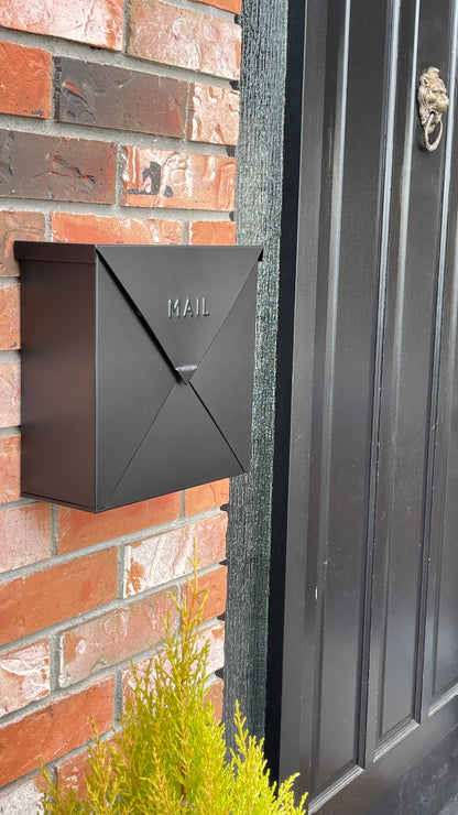 Chicago Mailbox Black