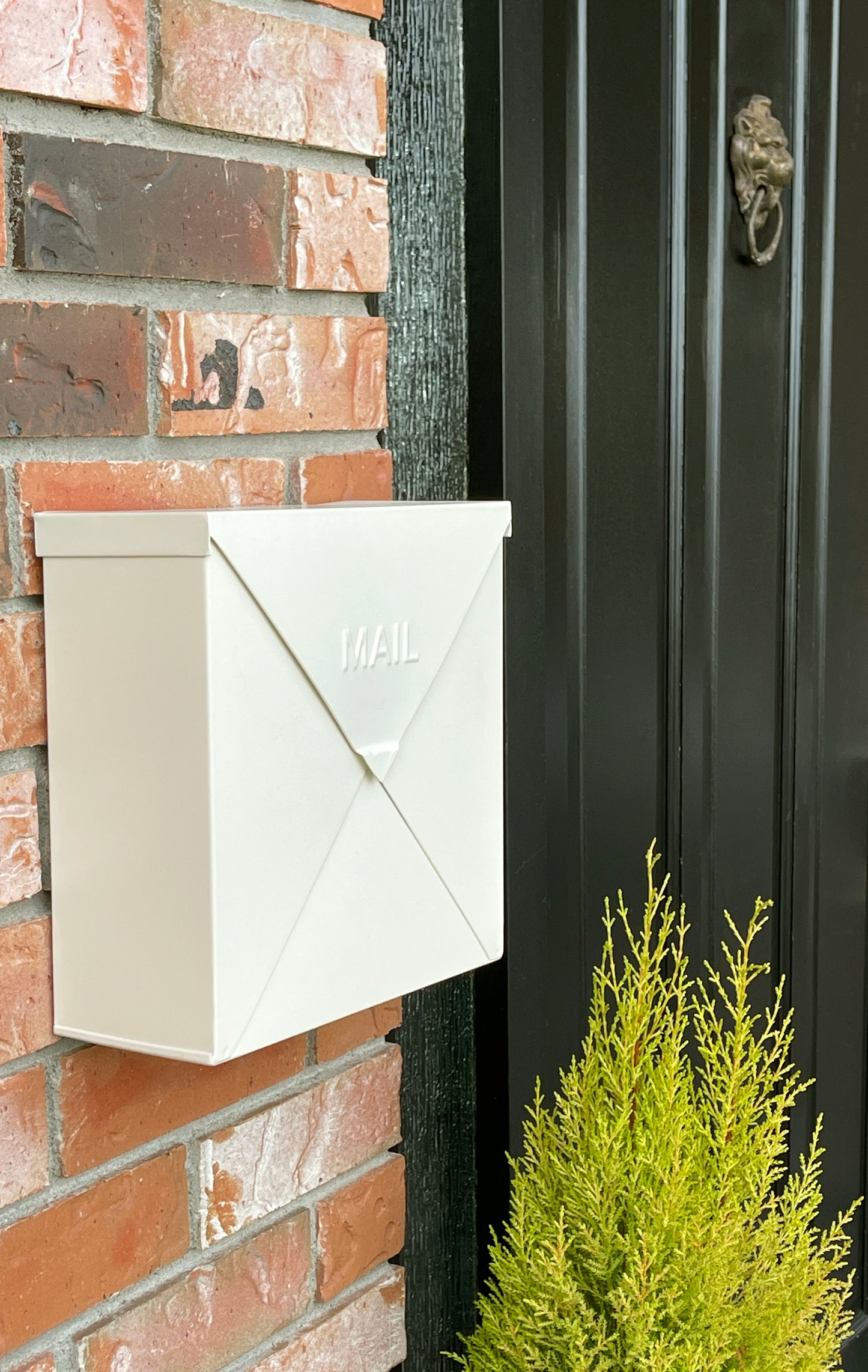 Large Chicago Letter Mailbox, Off White