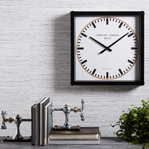 Pendulux Tempelhof Terminal Clock Black