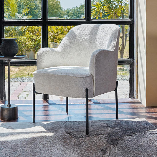 Magnolia Majesty Armchair, White