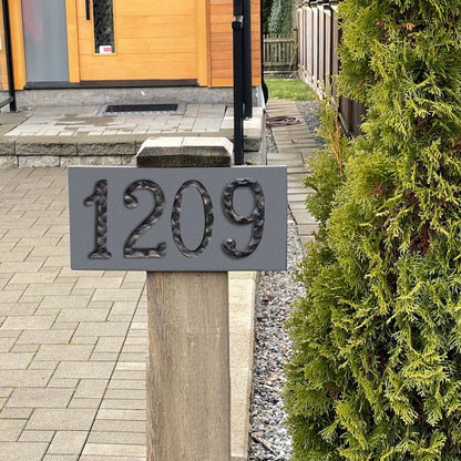 Cast iron number 6or9, 5.5 in (JS-RUSTICNUMBER-6)