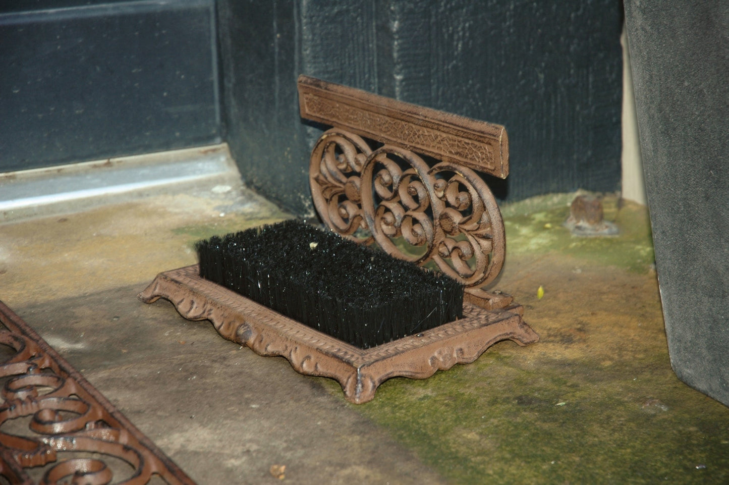 Cast Iron Shoescraper With Brush