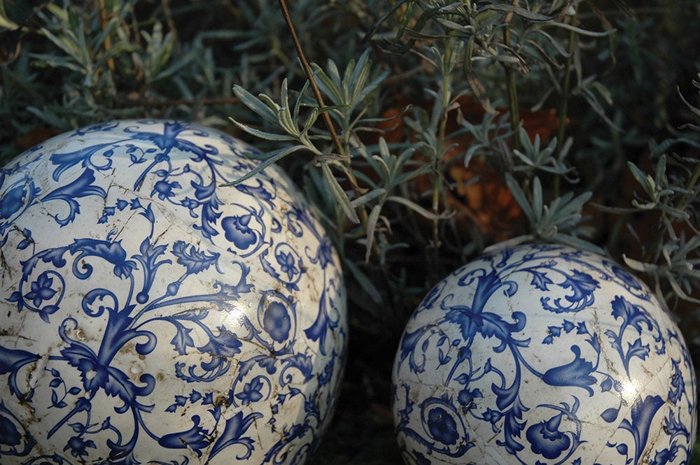 Aged Ceramic Ball in Dia 12cm