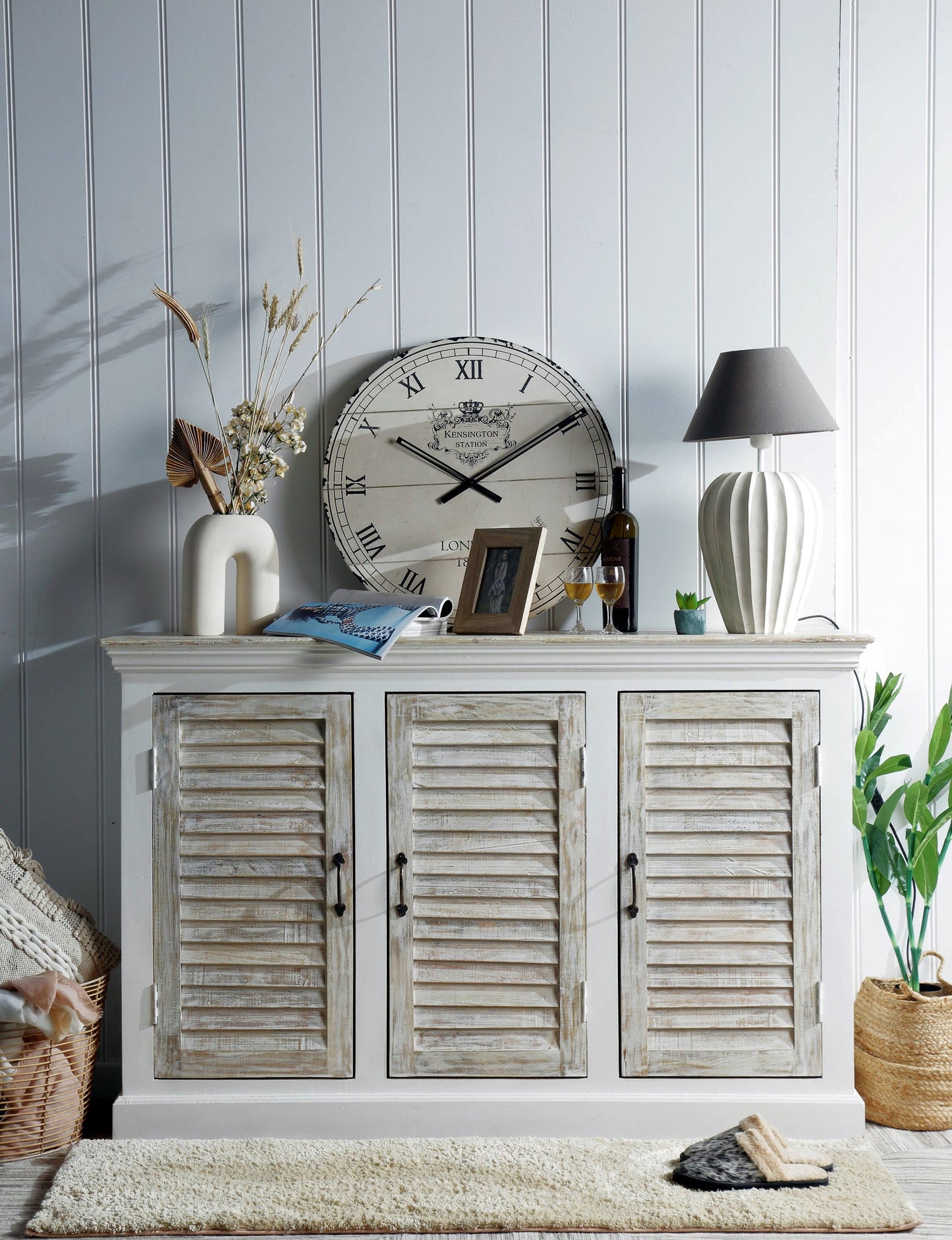 Wooden 3 Door Sideboard, Antique White